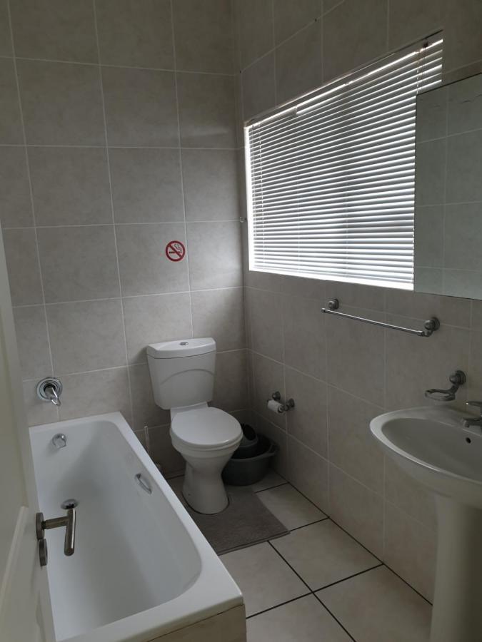 Topanga Holiday Home Увонго Бийч Екстериор снимка